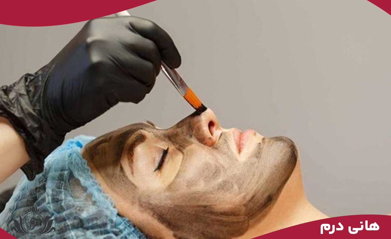 بهترین دوره‌های آموزش پاکسازی پوست 